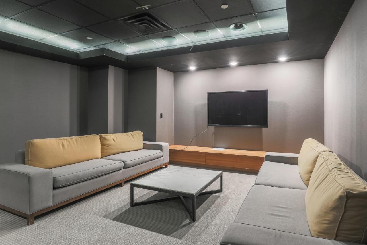 Simply Comfort. Elegant Apartments Dan Lecki Toronto Ngoại thất bức ảnh